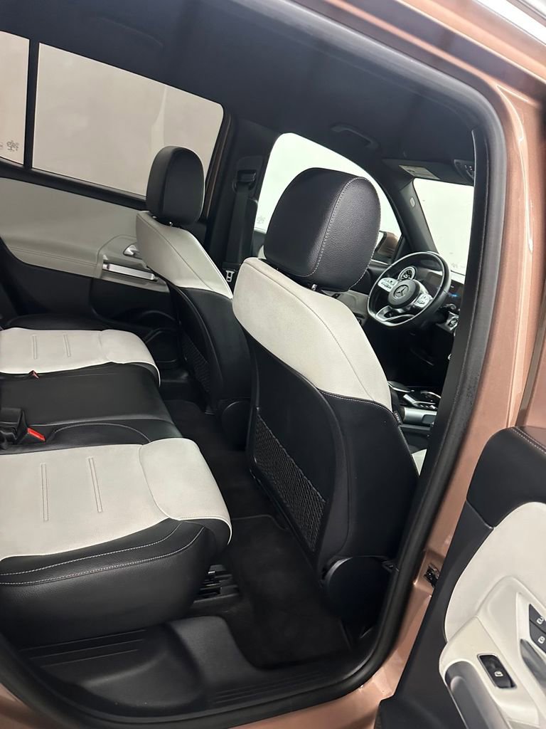 Used 2022 Mercedes-Benz GLB 35 AMG 4MATIC image 26