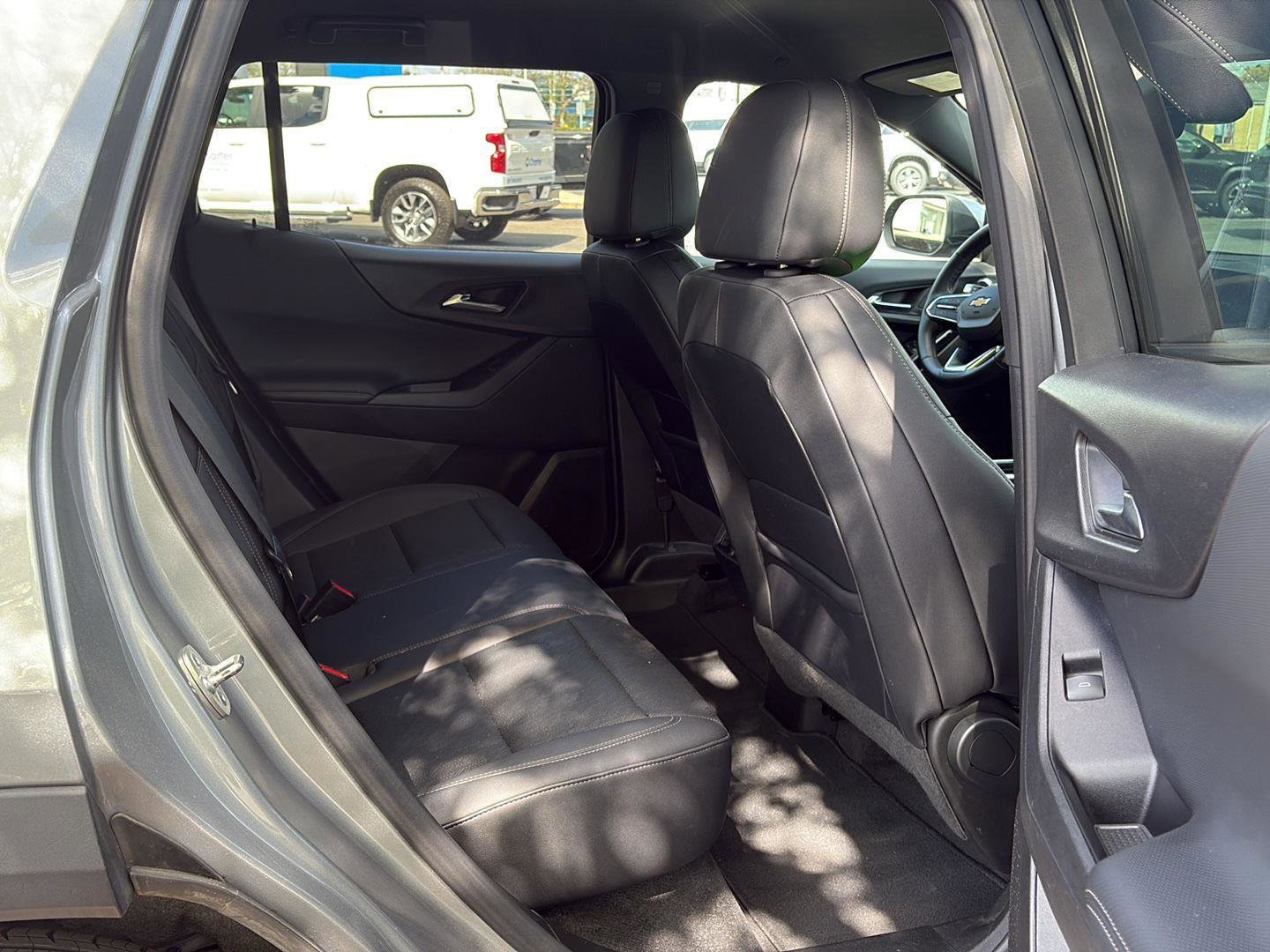 Certified 2025 Chevrolet Equinox LT w/ Convenience Package II AWD/4WD image 11