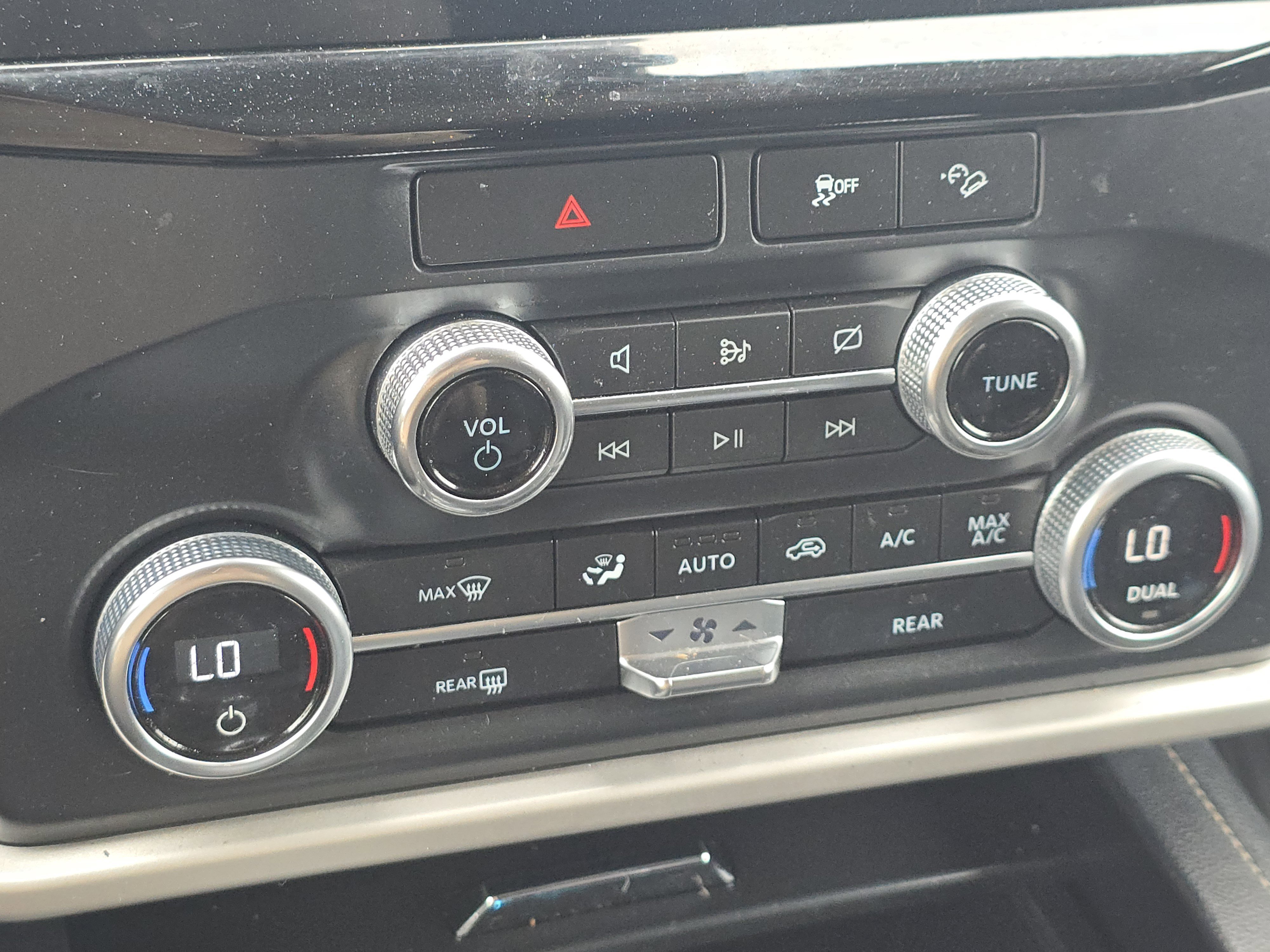 Used 2022 Ford Expedition XLT AWD/4WD image 21