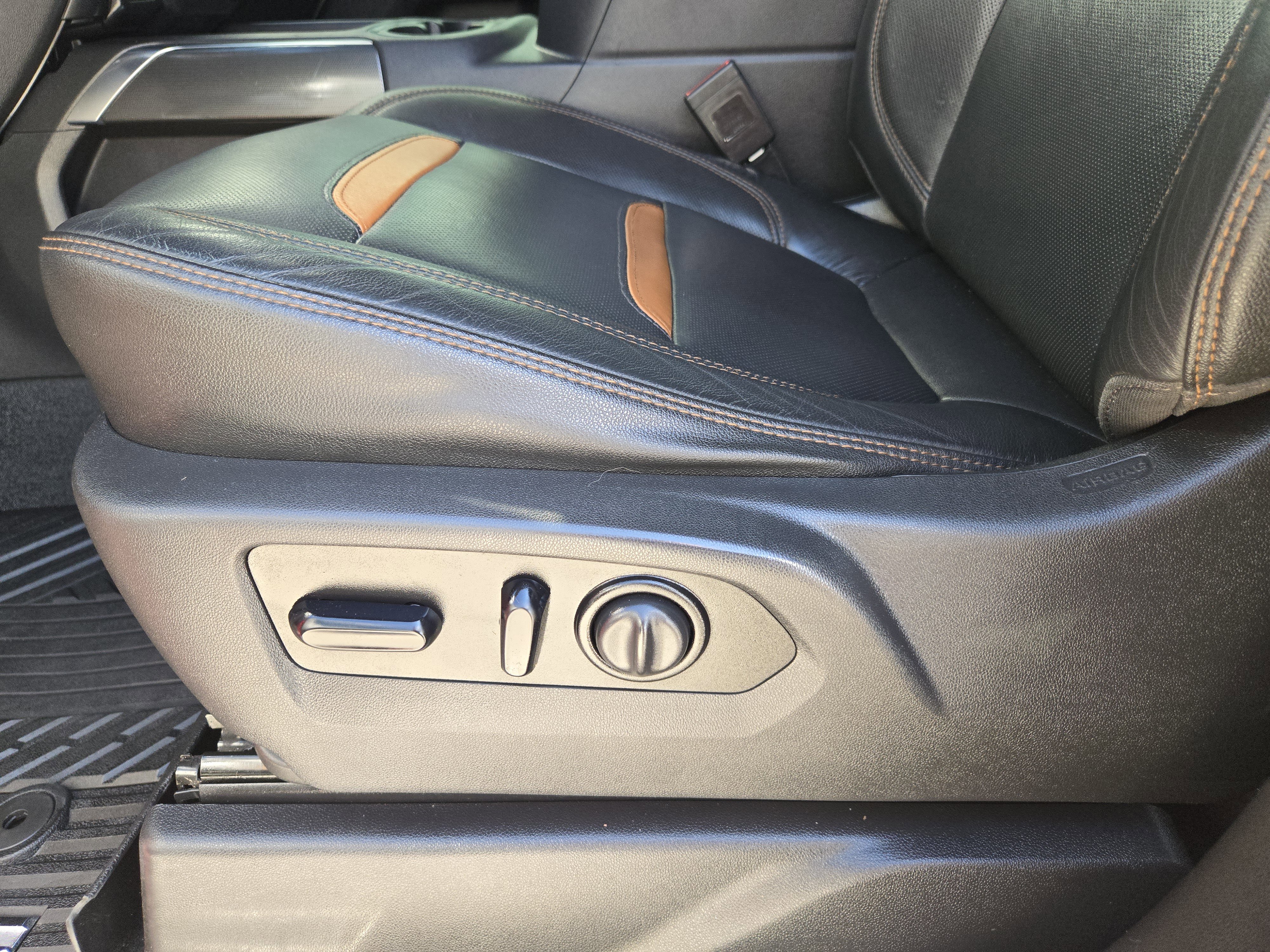 Used 2021 Chevrolet Silverado 1500 LT w/ Texas Edition Plus image 27