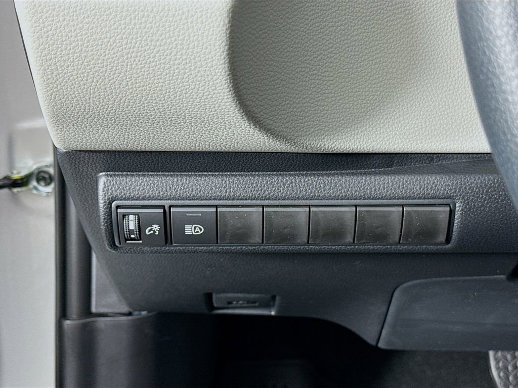 New 2026 Toyota Corolla LE image 10