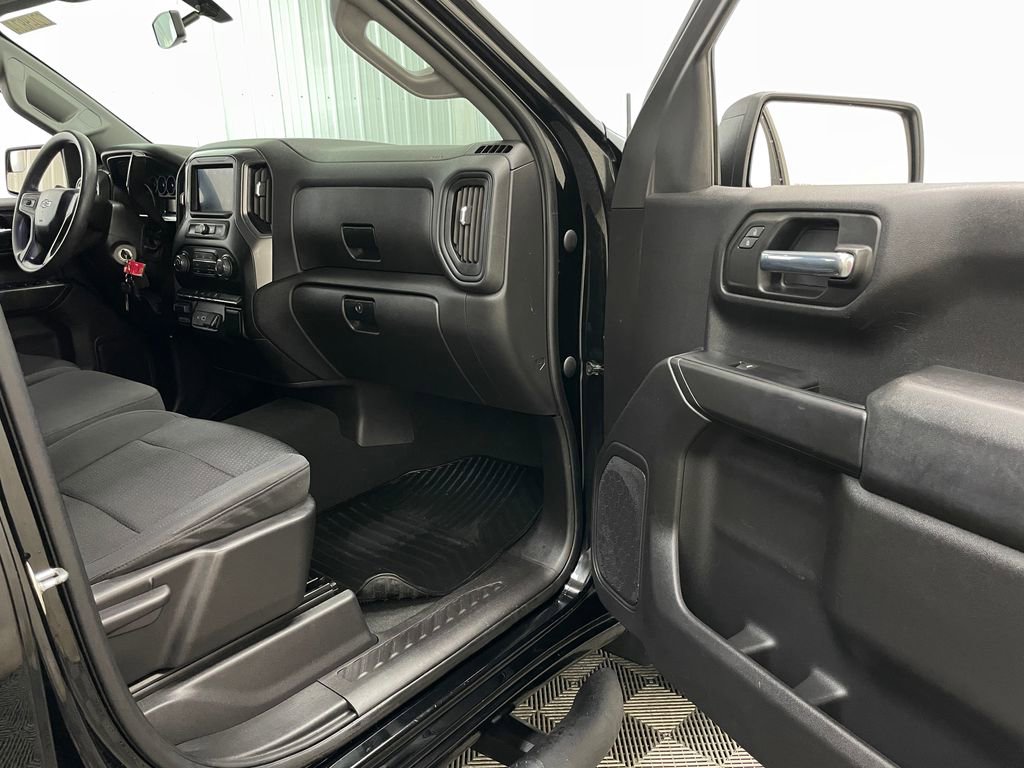 Certified 2021 Chevrolet Silverado 1500 Custom Trail Boss AWD/4WD image 30