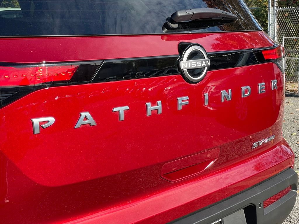 Certified 2024 Nissan Pathfinder SV w/ Lighting Package (N92) AWD/4WD image 4