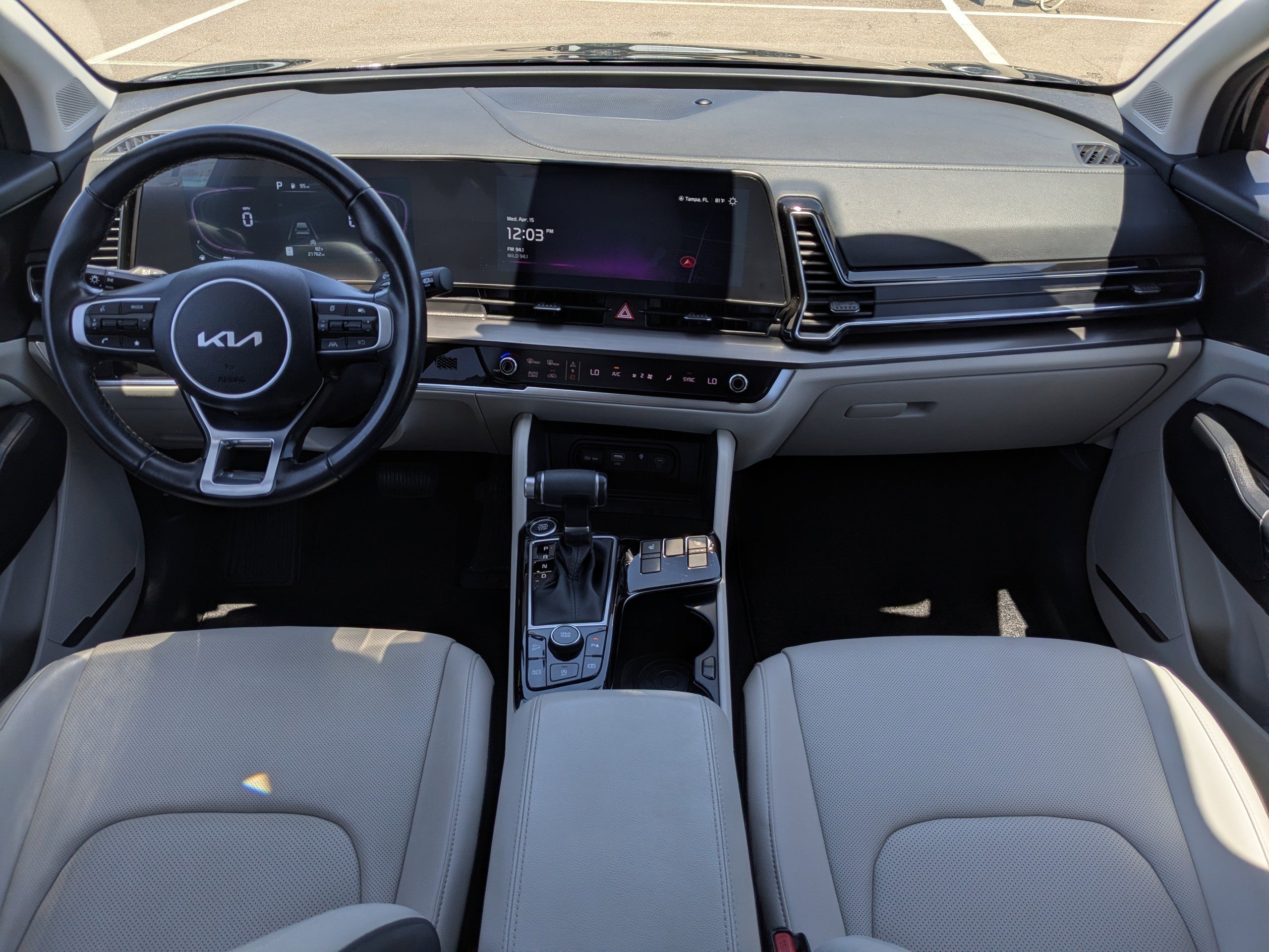 Used 2025 Kia Sportage EX FWD image 15