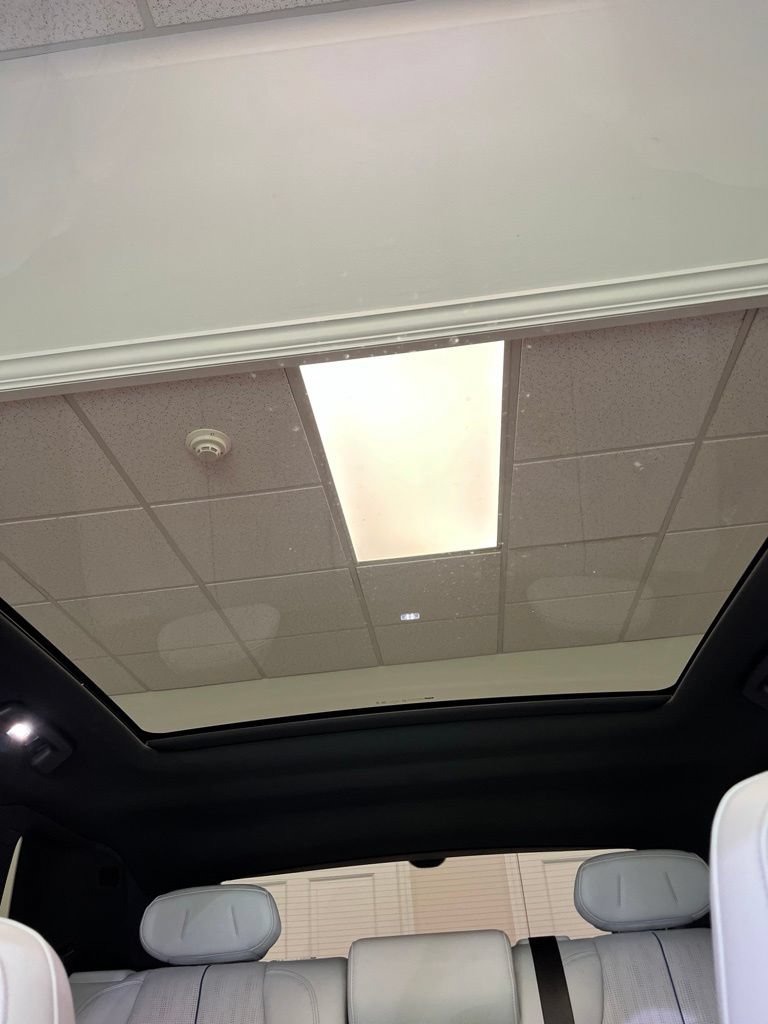 Certified 2024 Cadillac Lyriq Sport w/ LPO, Floor Liner Package AWD/4WD image 20