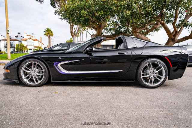 Used 2001 Chevrolet Corvette Coupe w/ Preferred Equipment Group1 image 5