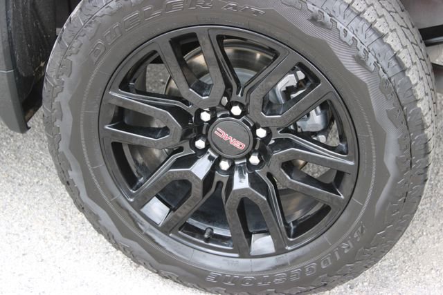 Used 2024 GMC Sierra 1500 Elevation w/ Elevation Premium Package AWD/4WD image 17