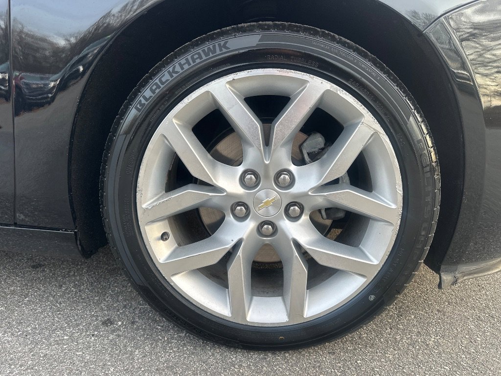 Used 2019 Chevrolet Impala Premier FWD image 36