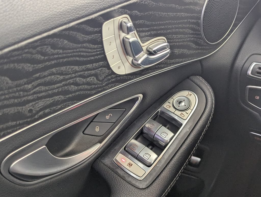 Used 2017 Mercedes-Benz C 300 Sedan image 18