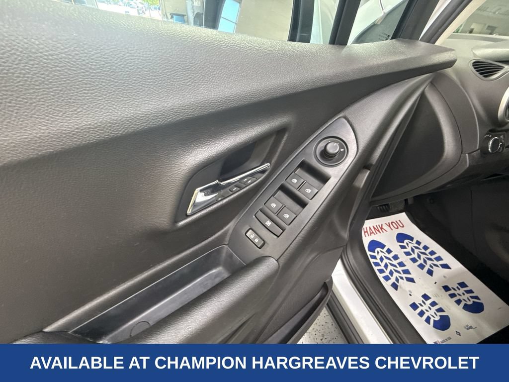 Certified 2016 Chevrolet Trax LS AWD/4WD image 32