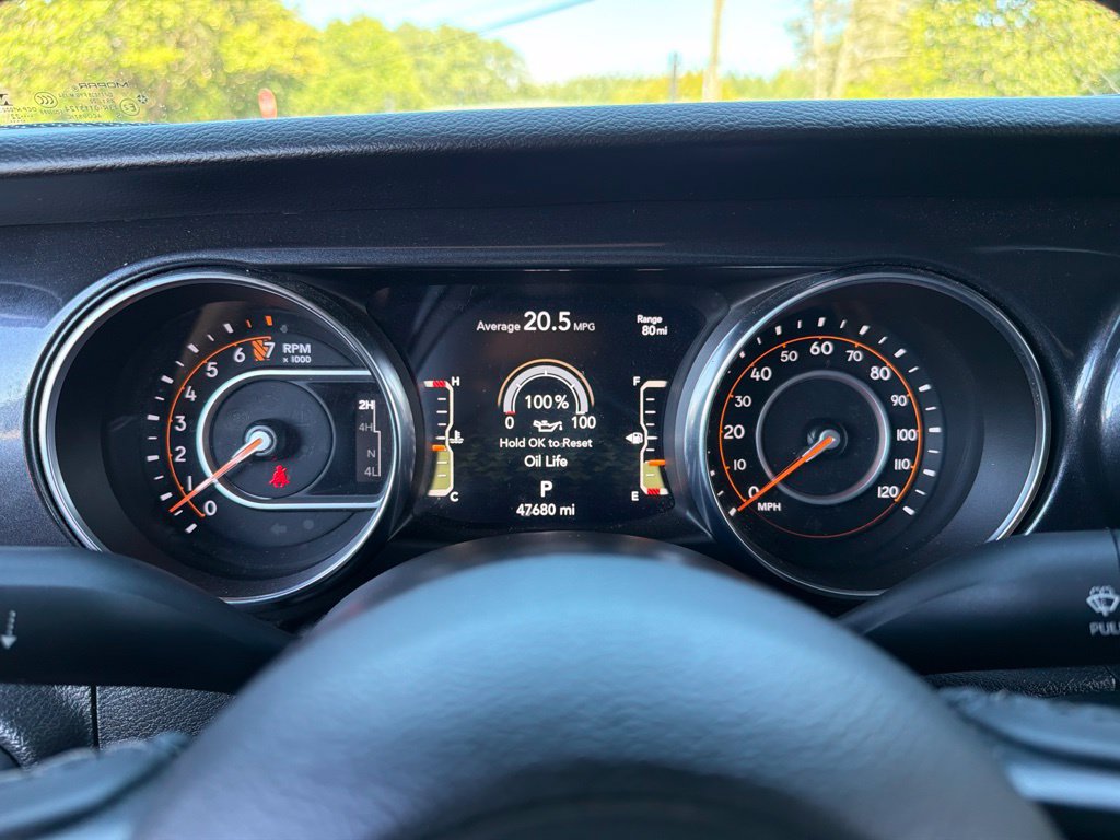 Used 2022 Jeep Gladiator Sport AWD/4WD image 9