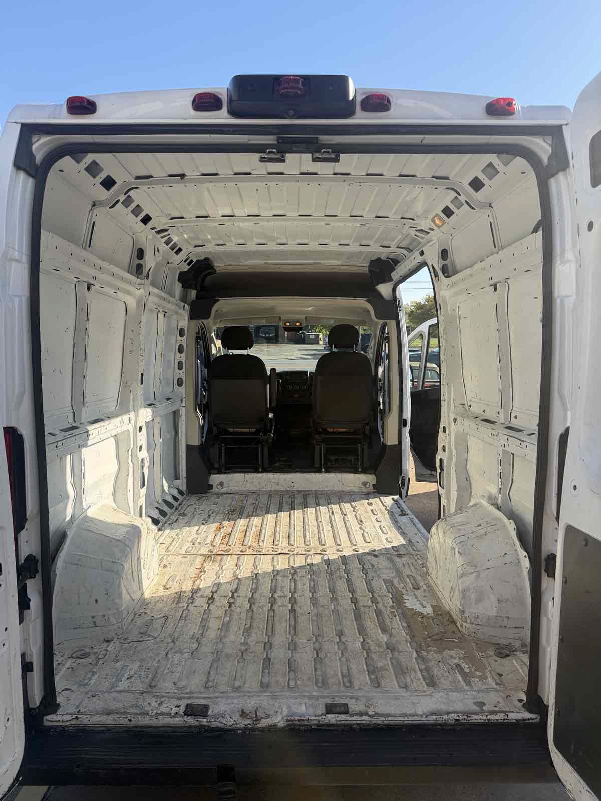 Used 2018 RAM ProMaster 2500 FWD image 24