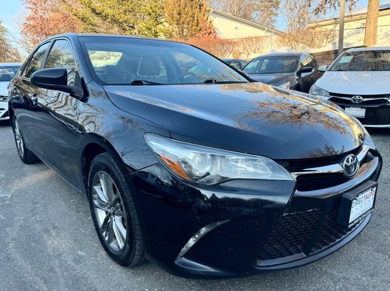 Used 2017 Toyota Camry SE
