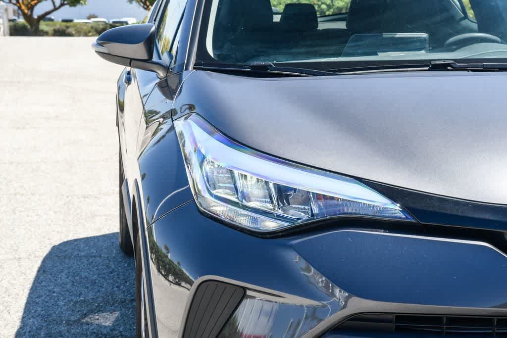 Used 2021 Toyota C-HR LE FWD image 4