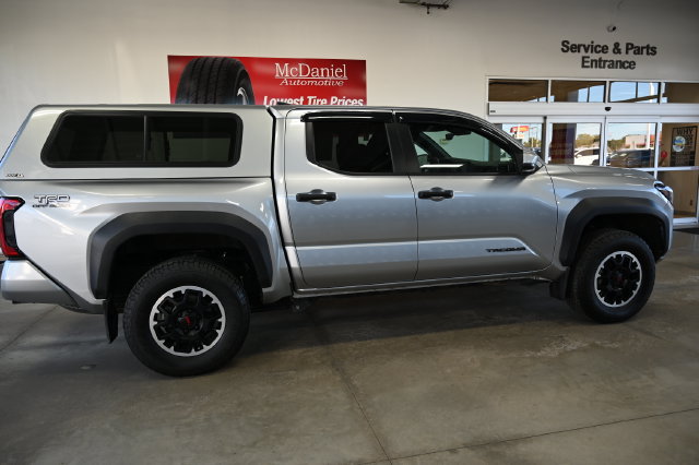 Used 2024 Toyota Tacoma TRD Off-Road AWD/4WD image 5