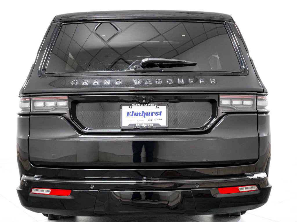 Used 2025 Jeep Grand Wagoneer L Series III w/ Rear Seat Video Group 1 AWD/4WD image 6