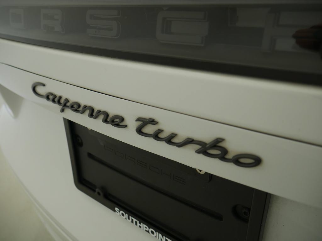 Certified 2023 Porsche Cayenne Turbo AWD/4WD image 11