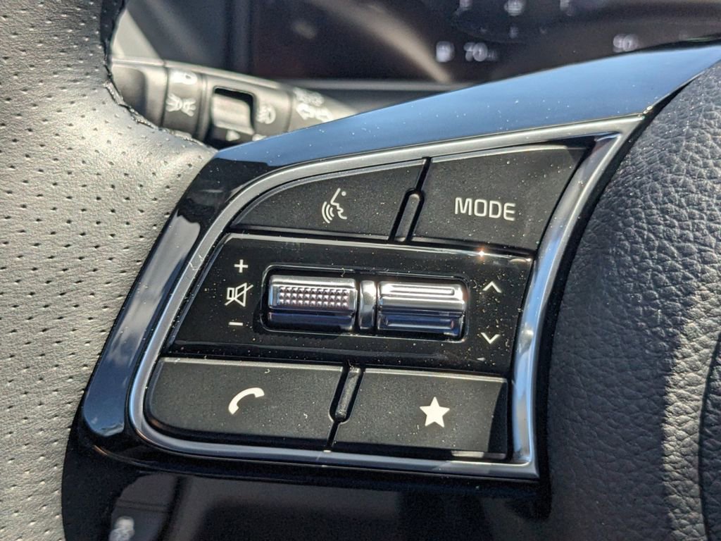 Used 2024 Kia Seltos SX image 25