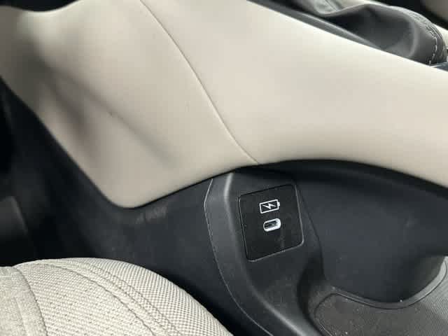 Certified 2027 Honda HR-V LX image 25
