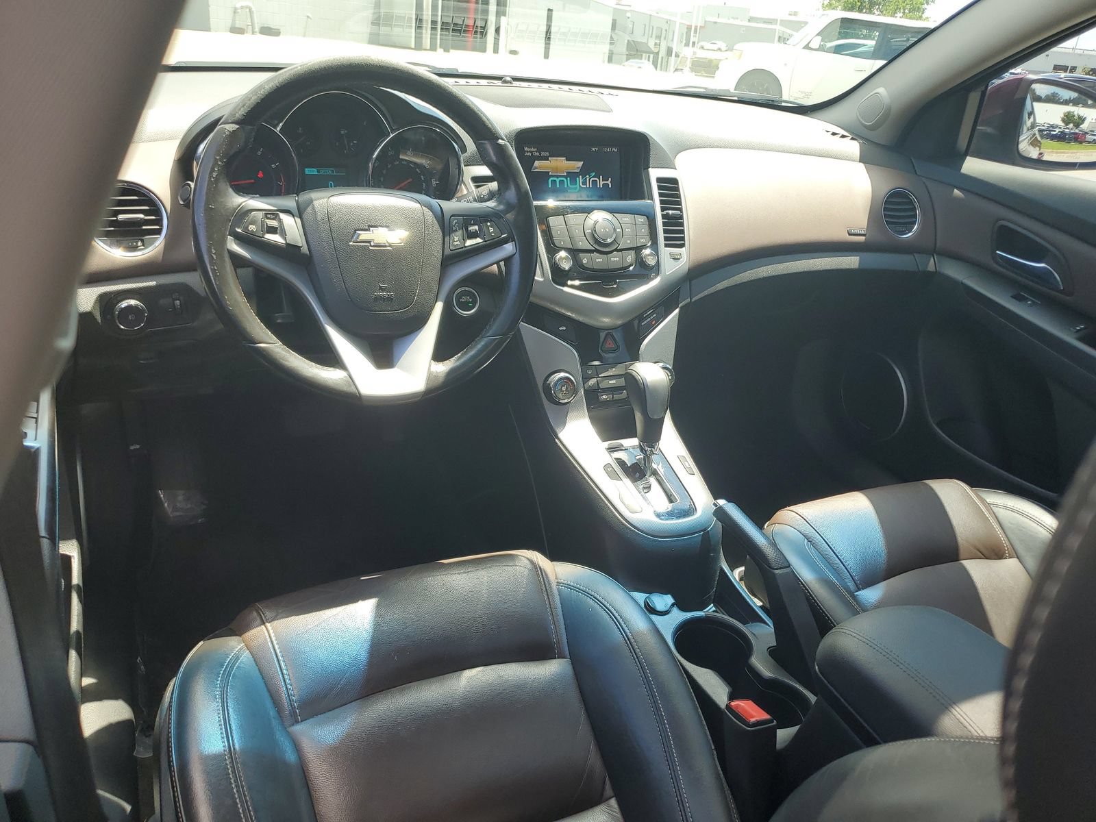 Used 2015 Chevrolet Cruze LTZ w/ Sun, Sound and Sport Package FWD image 10