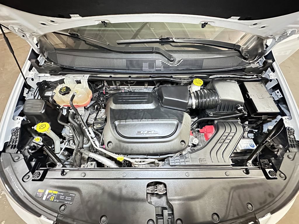 Certified 2022 Chrysler Pacifica Touring-L w/ S Appearance Package image 55