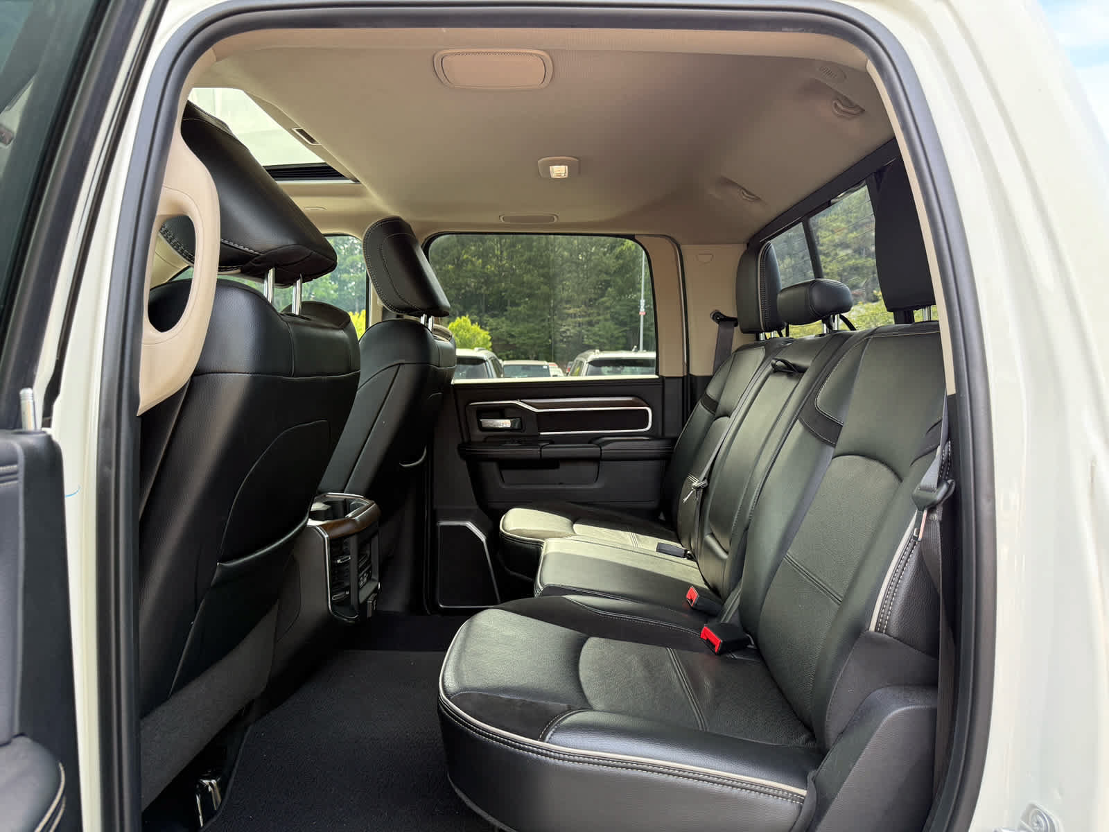 Used 2022 RAM 2500 Laramie AWD/4WD image 24