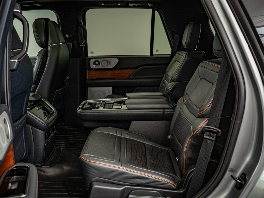 Used 2023 Lincoln Navigator Black Label AWD/4WD image 38