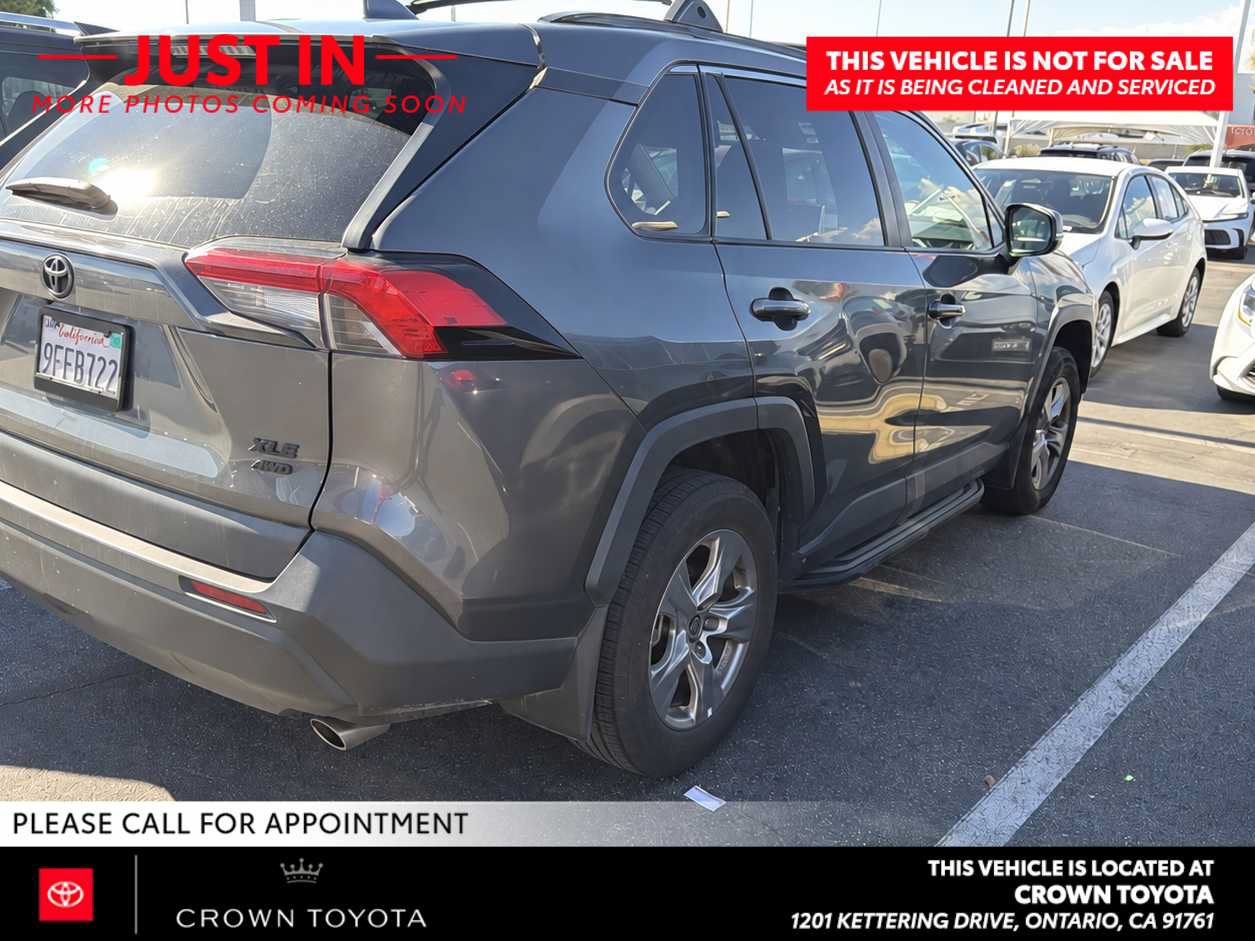 Used 2023 Toyota RAV4 XLE AWD/4WD image 5