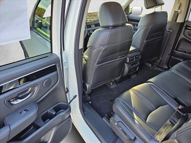 New 2025 Honda Pilot EX-L image 9