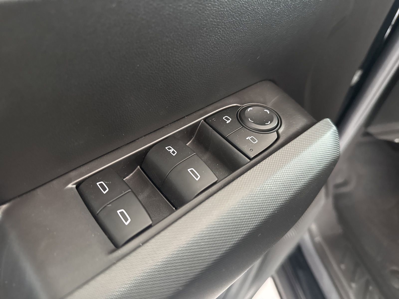 New 2026 Chevrolet Colorado Trail Boss AWD/4WD image 13