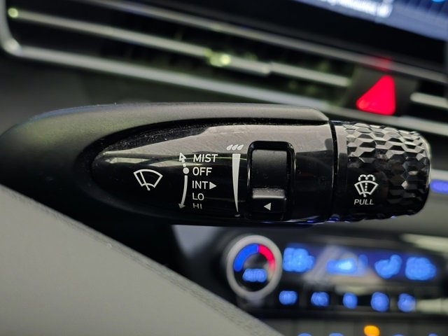 Certified 2023 Hyundai Elantra SEL w/ Convenience Package image 19