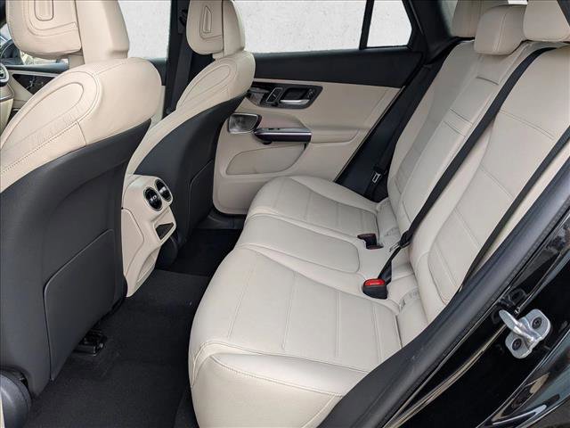 New 2026 Mercedes-Benz GLC 300 4MATIC image 17