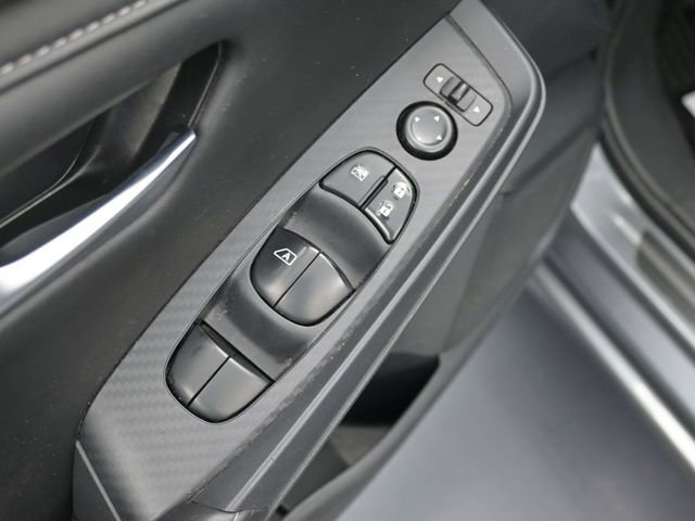 Used 2022 Nissan Sentra SV w/ Lighting Package image 14