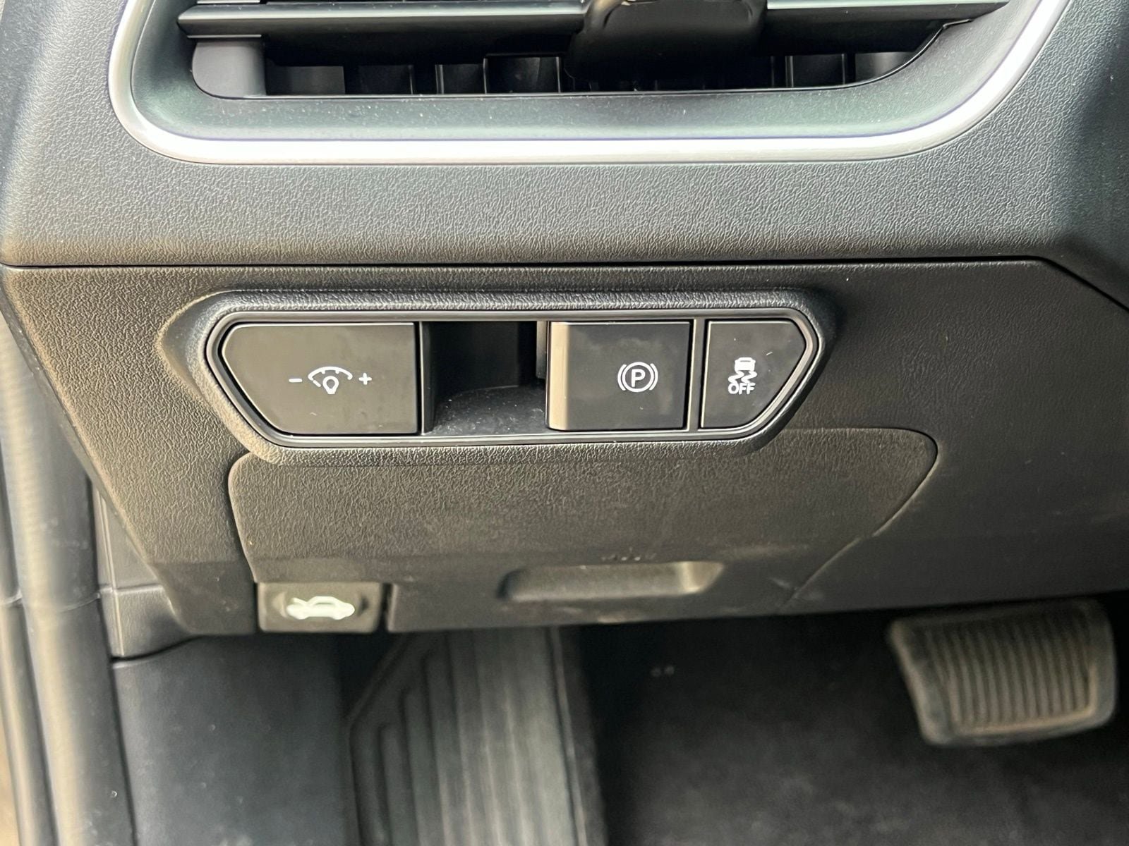 Used 2025 Kia K4 LXS FWD image 25