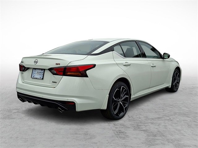 New 2025 Nissan Altima 2.5 SR image 4