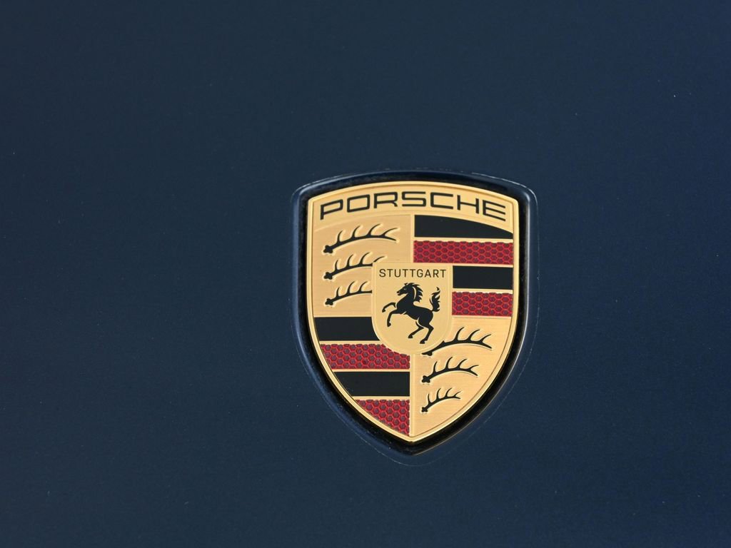 Used 2025 Porsche Cayenne image 31
