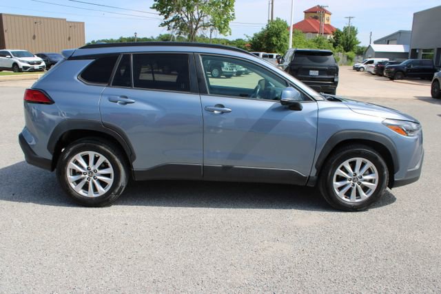 Used 2022 Toyota Corolla Cross LE FWD image 4