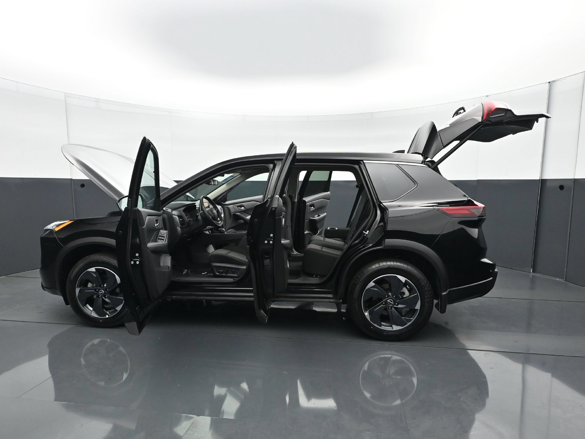 Used 2026 Nissan Rogue SV AWD/4WD image 32