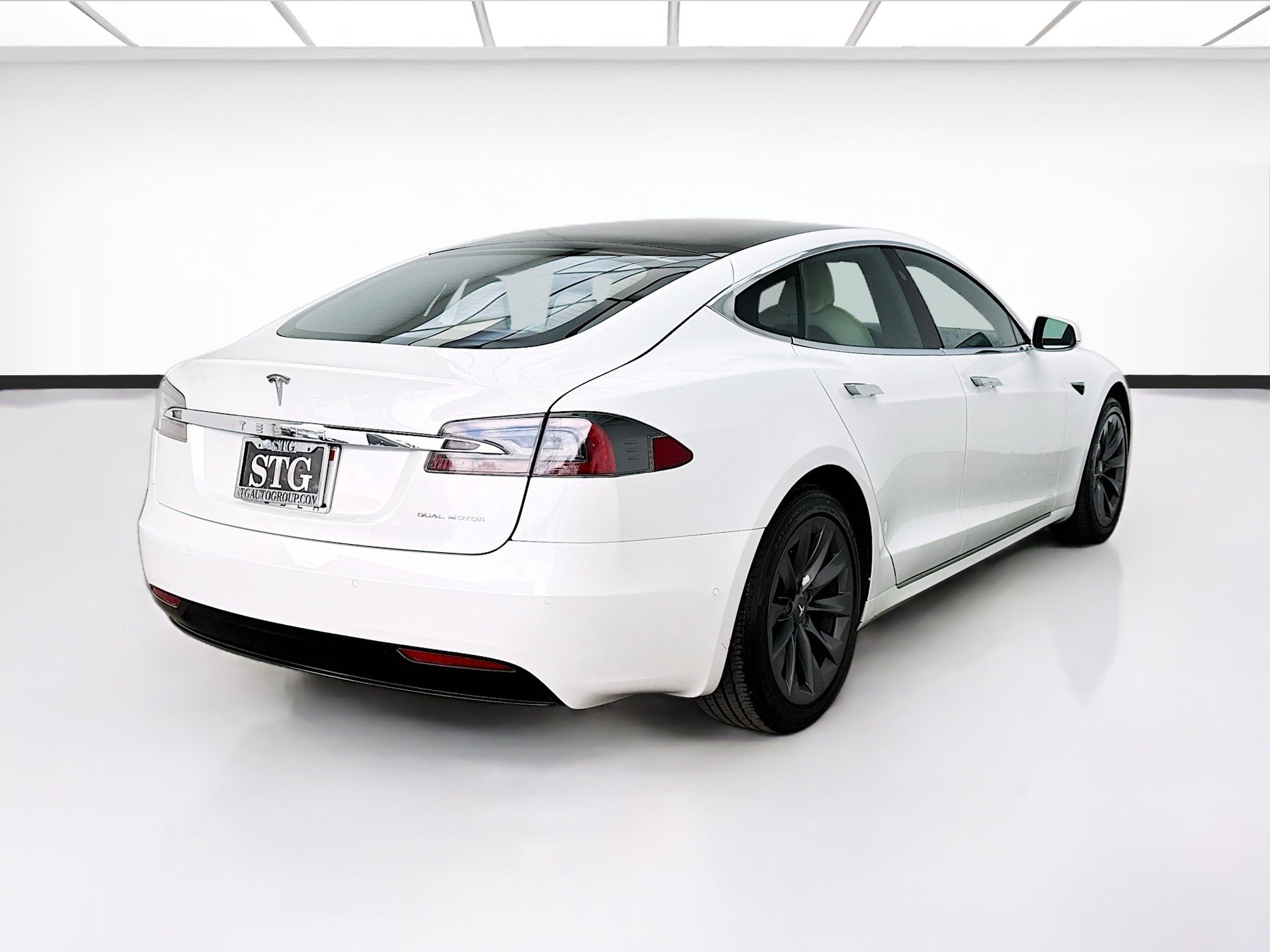 Used 2020 Tesla Model S Long Range AWD/4WD image 4