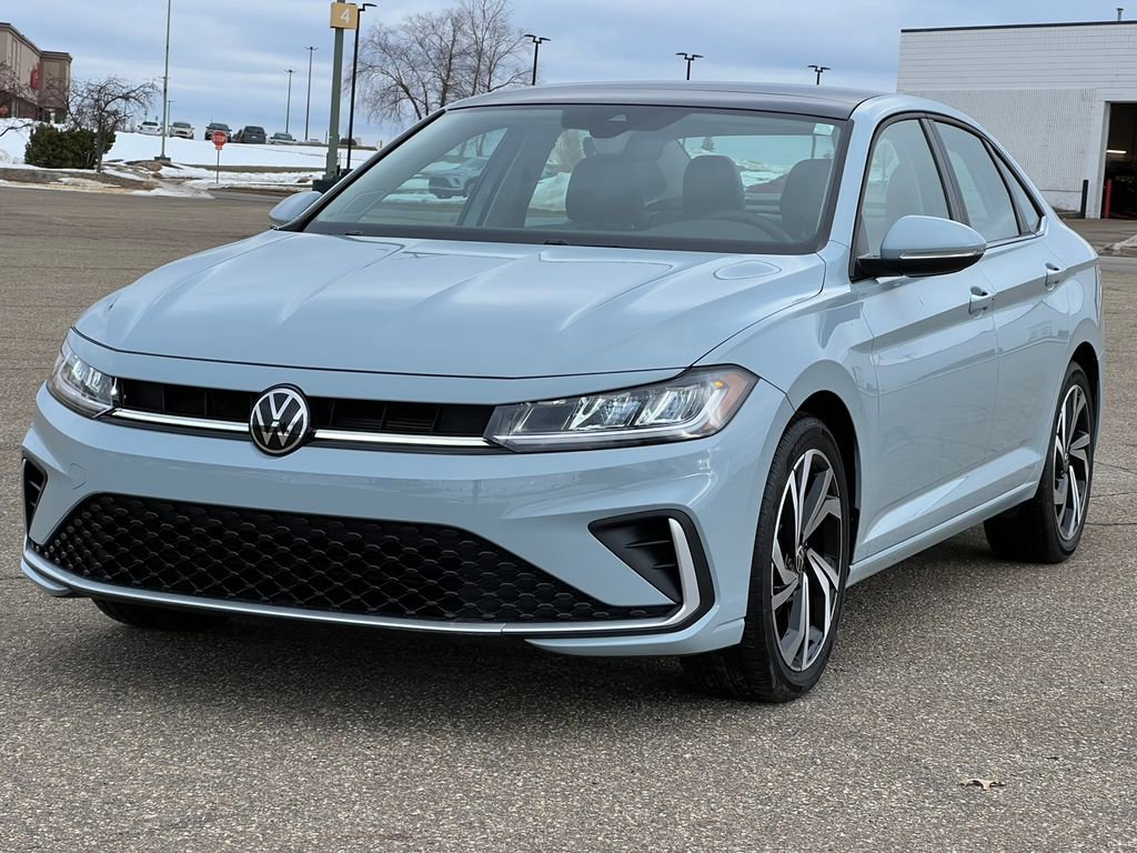 Used 2025 Volkswagen Jetta SEL image 42