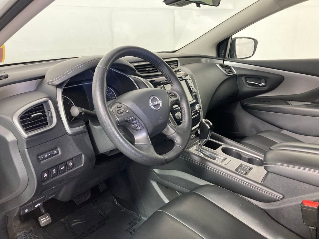 Used 2024 Nissan Murano SV AWD/4WD image 14