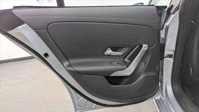 Used 2025 Mercedes-Benz CLA 250 image 16