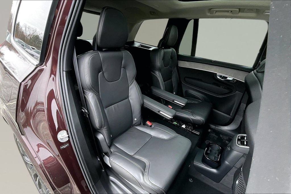 New 2026 Volvo XC90 T8 Ultra w/ Protection Package AWD/4WD image 10
