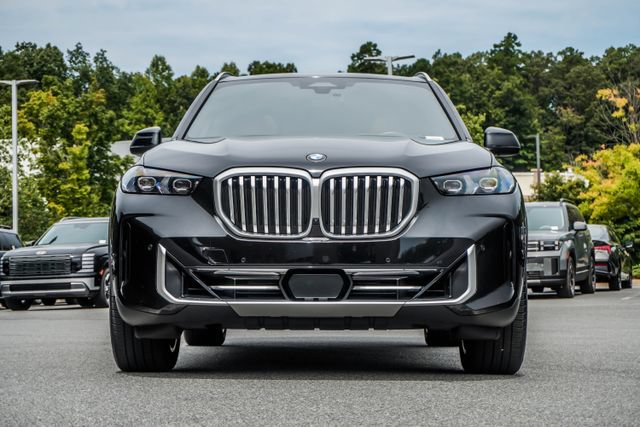 Used 2026 BMW X5 xDrive40i AWD/4WD image 9