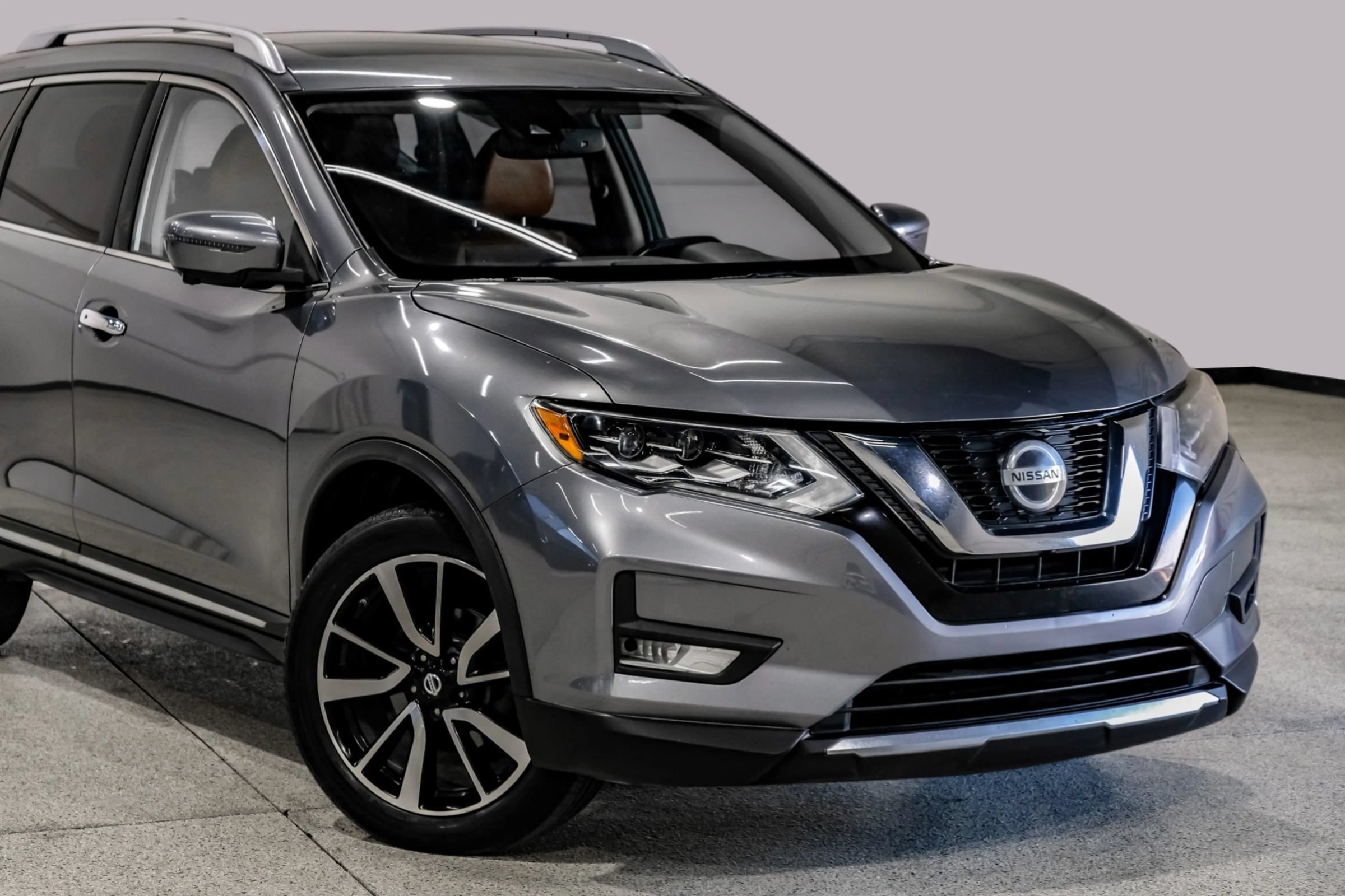 Used 2018 Nissan Rogue SL w/ Premium Package FWD image 14