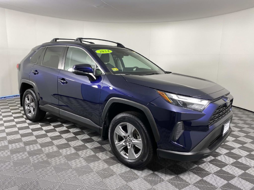 Used 2024 Toyota RAV4 XLE w/ Convenience Package AWD/4WD image 6
