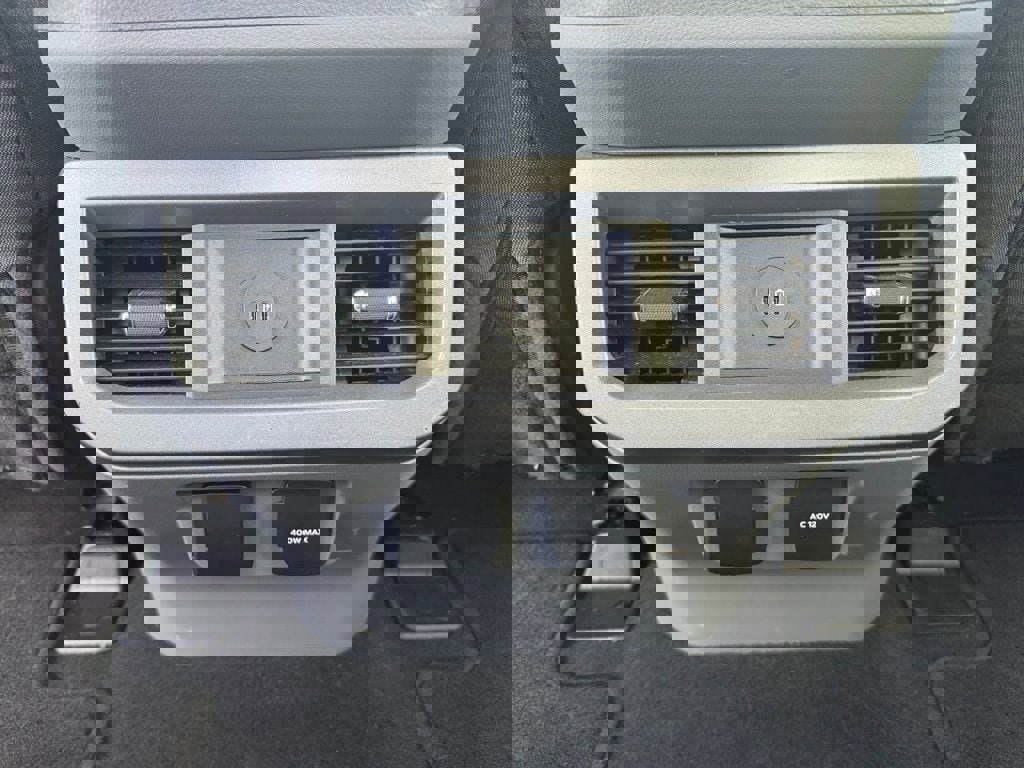 Used 2023 Ford F250 XLT w/ XLT Premium Package AWD/4WD image 15