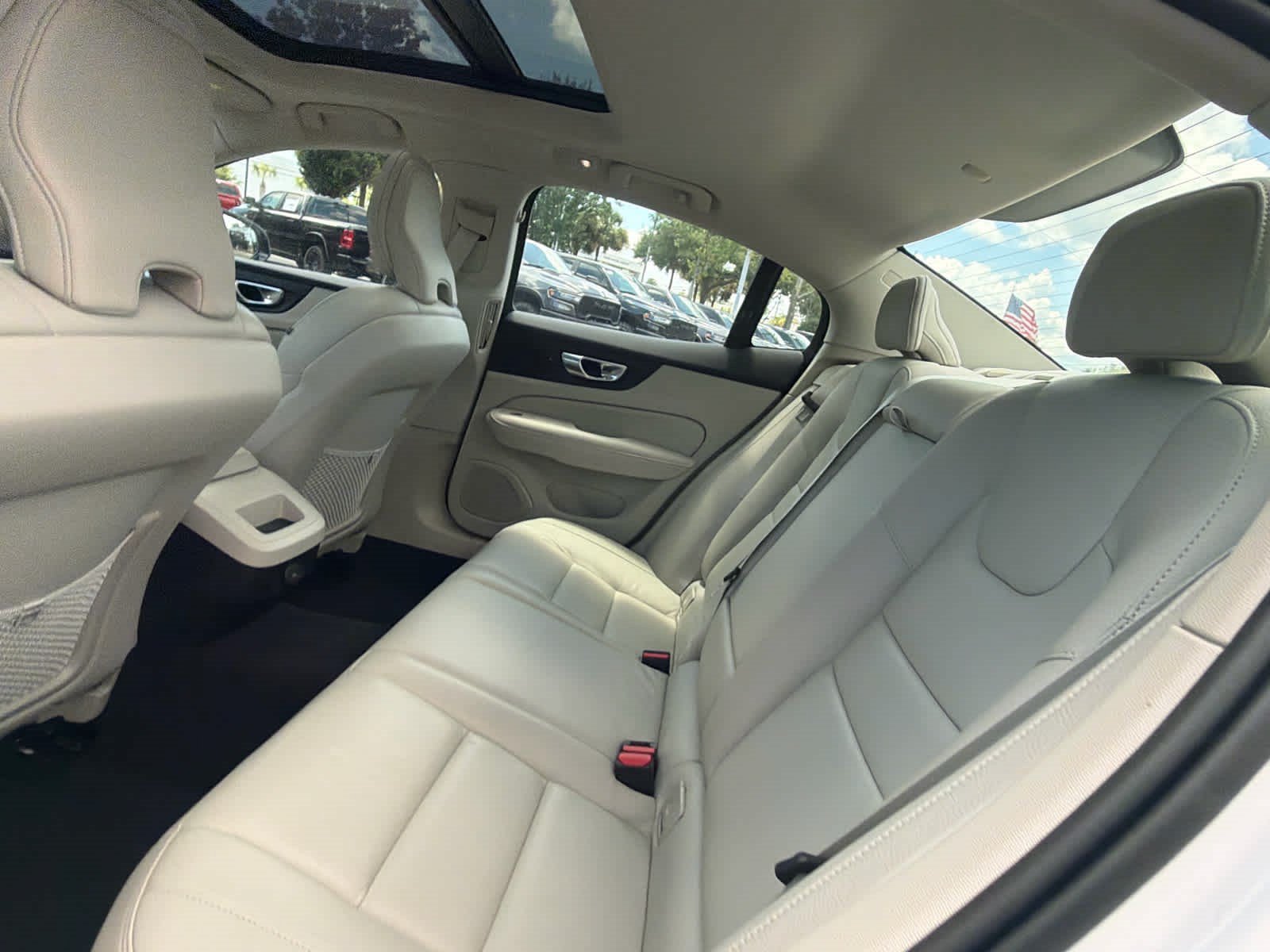 Certified 2024 Volvo S60 B5 Plus FWD image 25