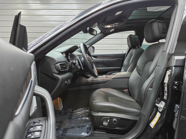 Used 2022 Maserati Levante GT AWD/4WD image 13