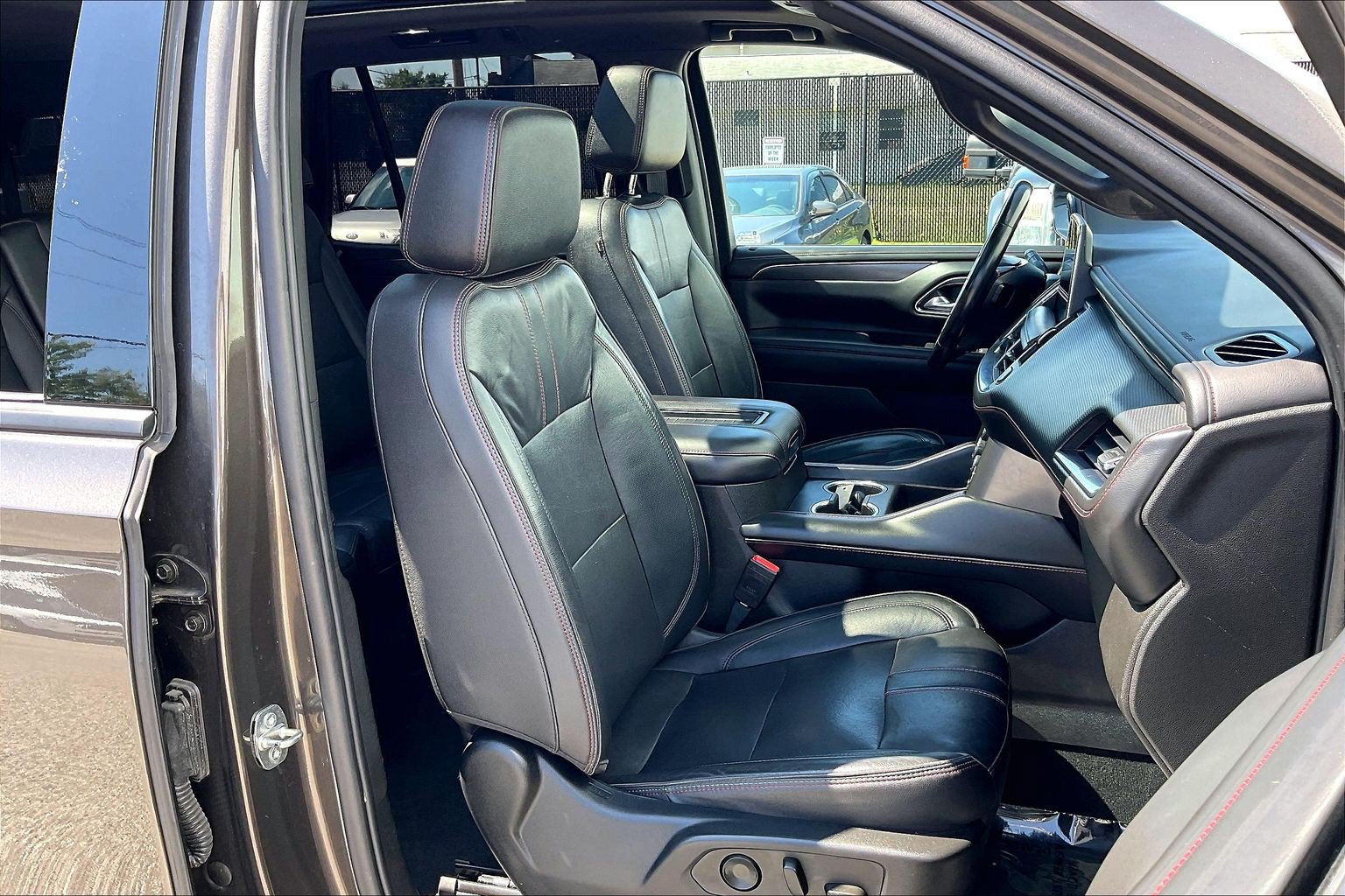 Used 2021 Chevrolet Tahoe RST AWD/4WD image 9